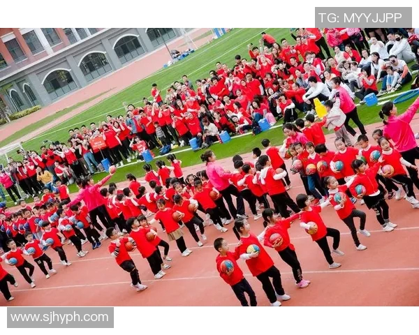 斜眼足球球星的传奇人生与赛场风采探秘